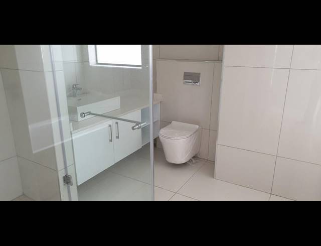 4 BEDROOM APARTMENT FOR SALE IN IZINGA ESTATE